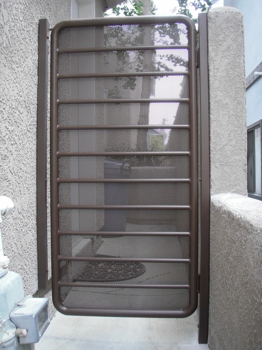 gates04