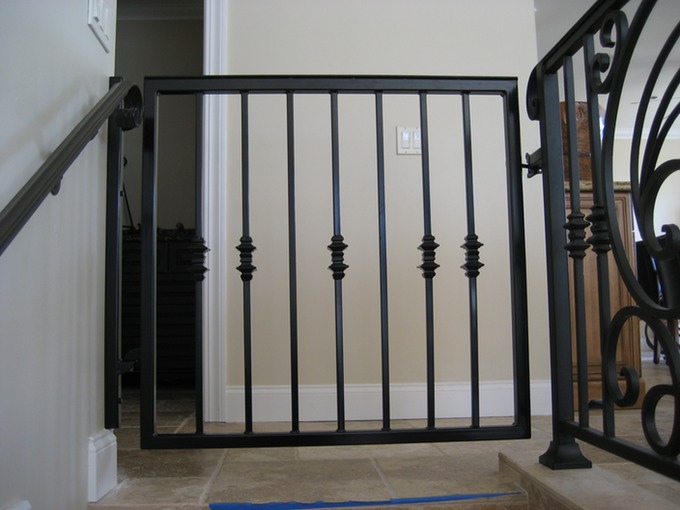 gates18